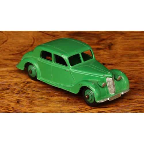 559 - Dinky Toys 40a Riley saloon, pale green body, pale green ridged hubs, tinplate base plate with 40A m... 