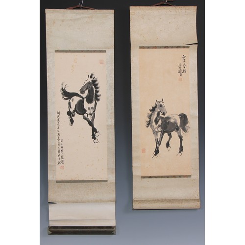 640 - A Chinese scroll, printed with a horse after Xu Beihong (1895-1953), inscribed, red seal marks, 20cm... 