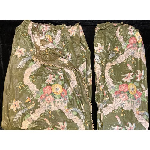 670 - A large pair of glazed cotton curtains, Country House style, double sided, 260cm long, 148cm wide