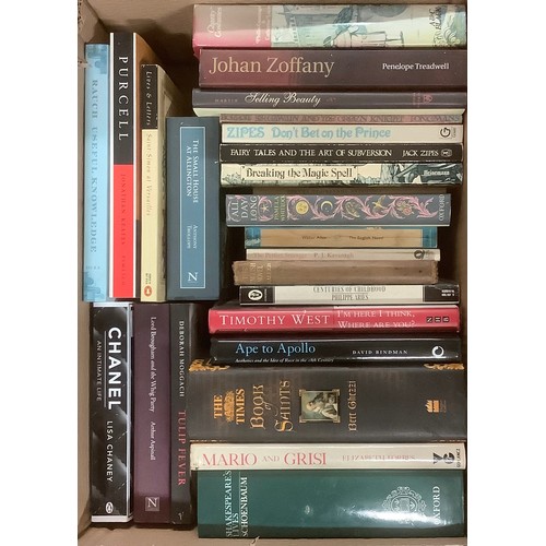 679 - Books - various titles and authors including The Life of a Sportsman, Nimrod; The Vicar of Wakefield... 