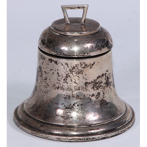 146 - A George V silver novelty inkwell, as a bell, hinged cover, 8.5cm high, A & J Zimmermann, Birmingham... 