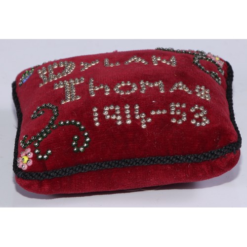 1161 - English Literature- Welsh Poetry - a beadwork sewing pin cushion, inscribed Dylan Thomas 1914 - 1953... 