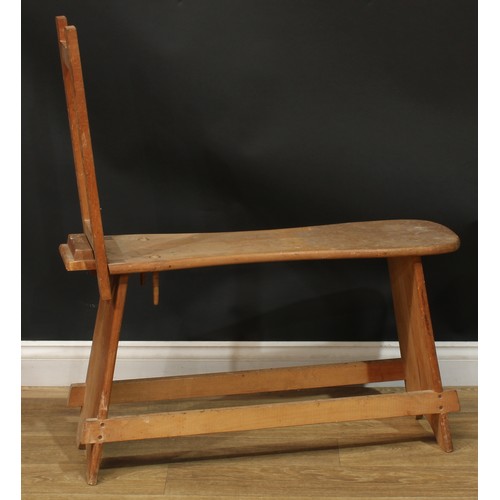 1013 - A beech artist’s donkey easel, by Winsor & Newton, 91cm long