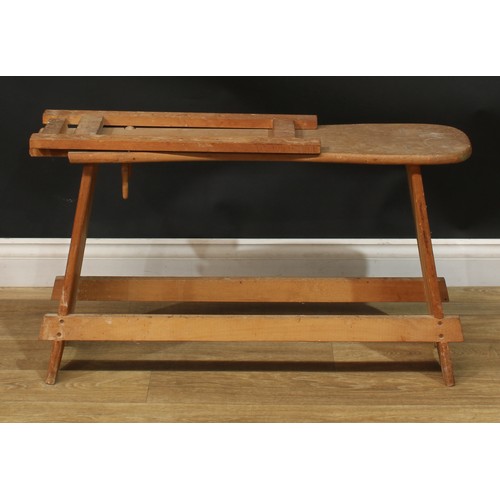 1013 - A beech artist’s donkey easel, by Winsor & Newton, 91cm long