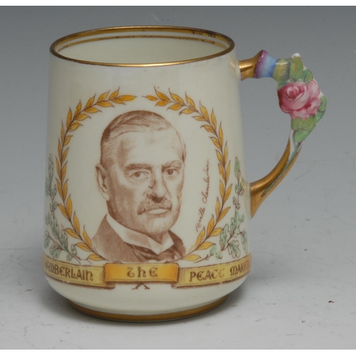 385 - A Paragon Art Deco commemorative mug, Chamberlain the peacemaker, to commemorate the Peace Conferenc... 