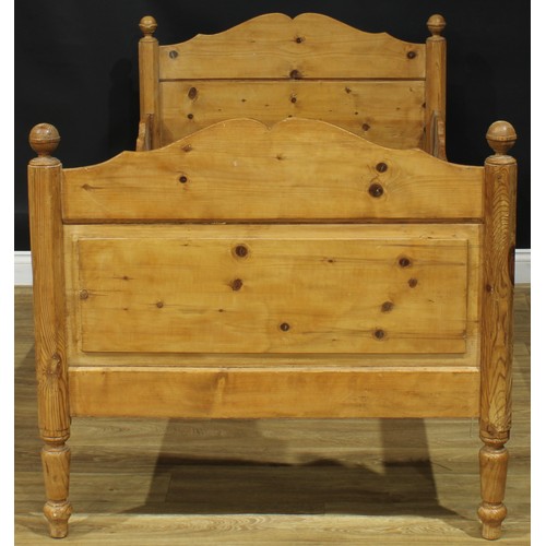 1327 - A late 19th century Scandinavian design pine single bed, possibly Swedish, the headboard 98cm high, ... 