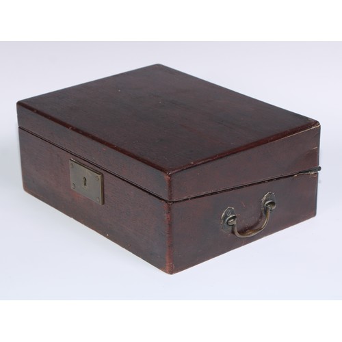 1252 - A George III mahogany travelling writing box, hinged cover enclosing a writing slope and stationery ... 