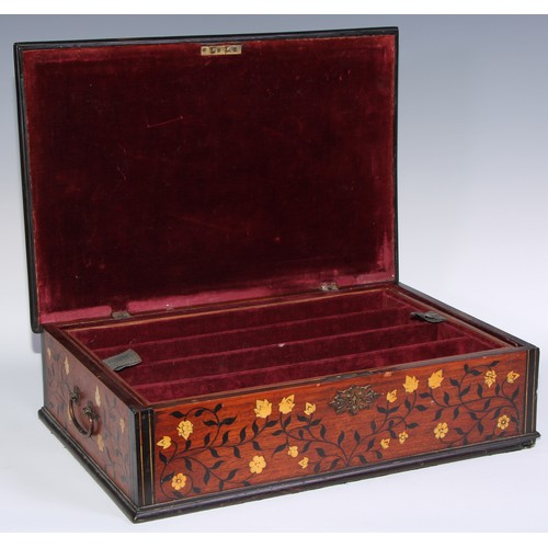 1061 - A 17th/18th century Indo-Portuguese hardwood and marquetry rectangular lace box, hinged cover inlaid... 