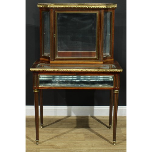 1352 - A Louis XVI Revival gilt metal mounted connoisseur’s vitrine, incurve superstructure with marble top... 