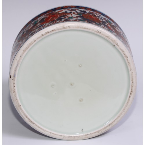 755 - A Japanese bowl, in the form of a rice bucket, painted in the Imari palette, 21cm wide, Meiji period