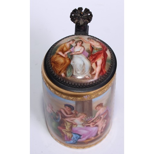 536 - A Vienna porcelain tankard, painted with Venus at her toilet, gilded and jewelled with fruiting vine... 