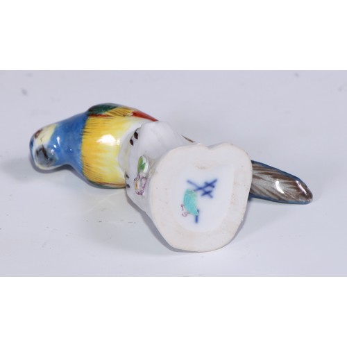 535 - A set of five German porcelain miniature models of parrots, brightly decorated in polychrome, the la... 