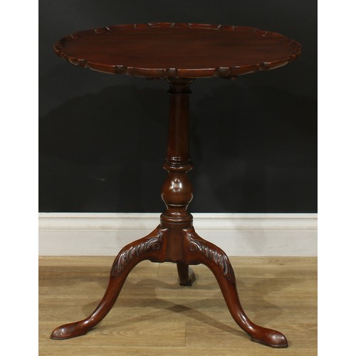 937 - A 19th century mahogany tripod occasional table, dished pie-crust tilting top, turned column, cabrio... 