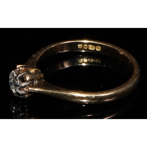 365 - An 18ct gold diamond solitaire ring, the brilliant cut stone claw set in platinum, size L, 2.6g