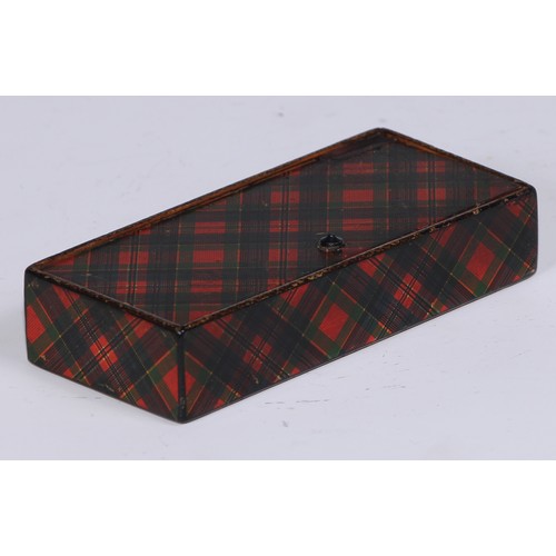 1139 - A Victorian Scottish tartan ware rectangular counter box, hinged cover enclosing compartments, 11cm ... 