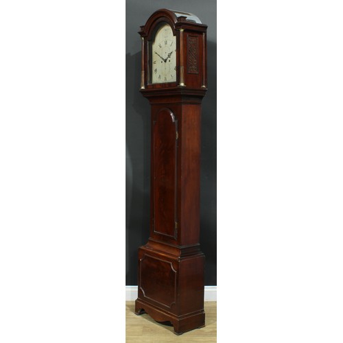 1085 - A George III mahogany longcase clock, 31cm arched silvered dial inscribed P Vigne, Bath, Roman numer... 