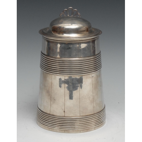 132 - A George III silver spreading cylindrical faux-coopered tankard, hinged domed cover with pierced thu... 