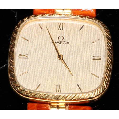 329 - A gentleman's 18ct gold Omega wristwatch, rounded square champagne dial with rope twist border, Roma... 