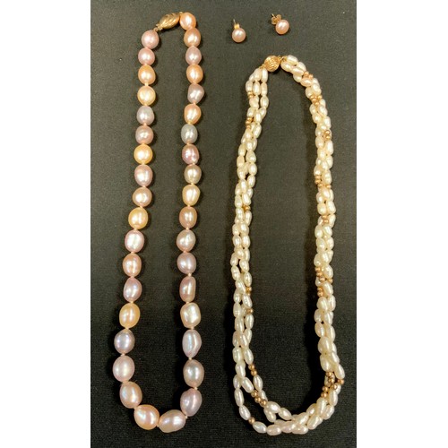 434 - A south sea islands pink and creamy white blister pearl necklace, 9ct gold clasp, 38cm long;  pair o... 