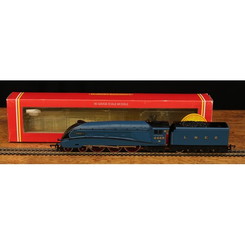 2347 - Hornby Railways OO Gauge R376 LNER Class A4 4-6-2 'Gadwall' locomotive and eight wheel tender, LNER ... 