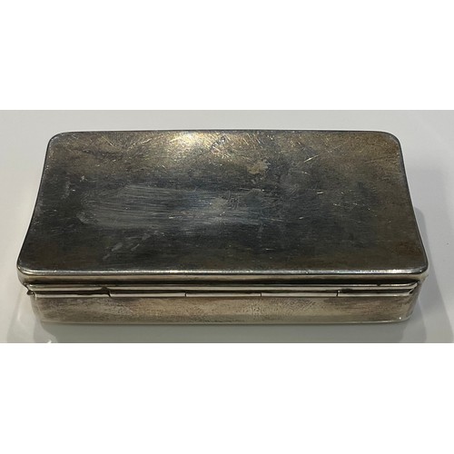 265 - A George V silver curved rounded rectangular snuff box, Birmingham 1912