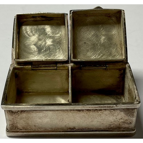 386 - A silver twin cover pill box, marked 925