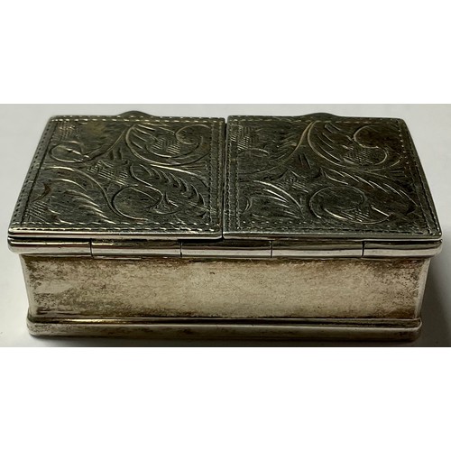 386 - A silver twin cover pill box, marked 925