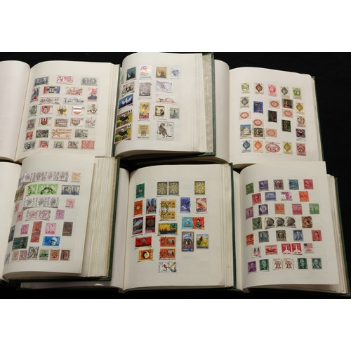 2469 - Stamps - Six green Barclays loose leaf albums, A-Z All World stamp collection, QV - modern, thousand... 