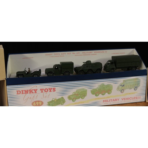 2145 - Dinky Toys Gift set 699, Military vehicles (1), comprising 621 3-ton army wagon; 641 1-ton cargo tru... 