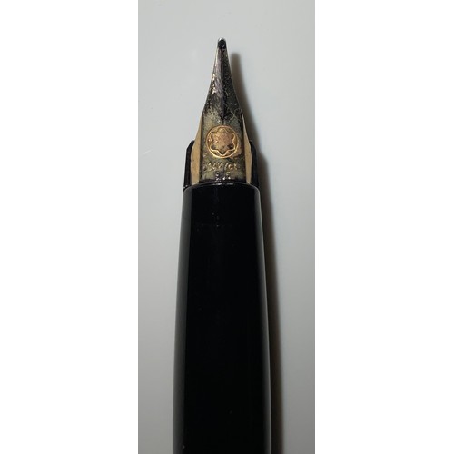 877 - A Mont Blanc fountain pen, 14k/ct nib marked 585, 14cm