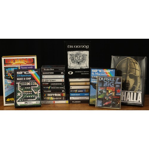 2467 - Vintage Computer Gaming and Technology - a Sinclair ZX Spectrum personal computer system, D01-366761... 