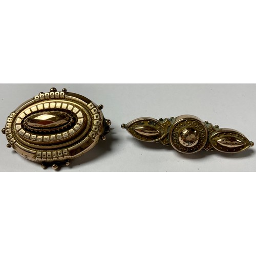 1159 - A Victorian gilt metal brooch; another (2)