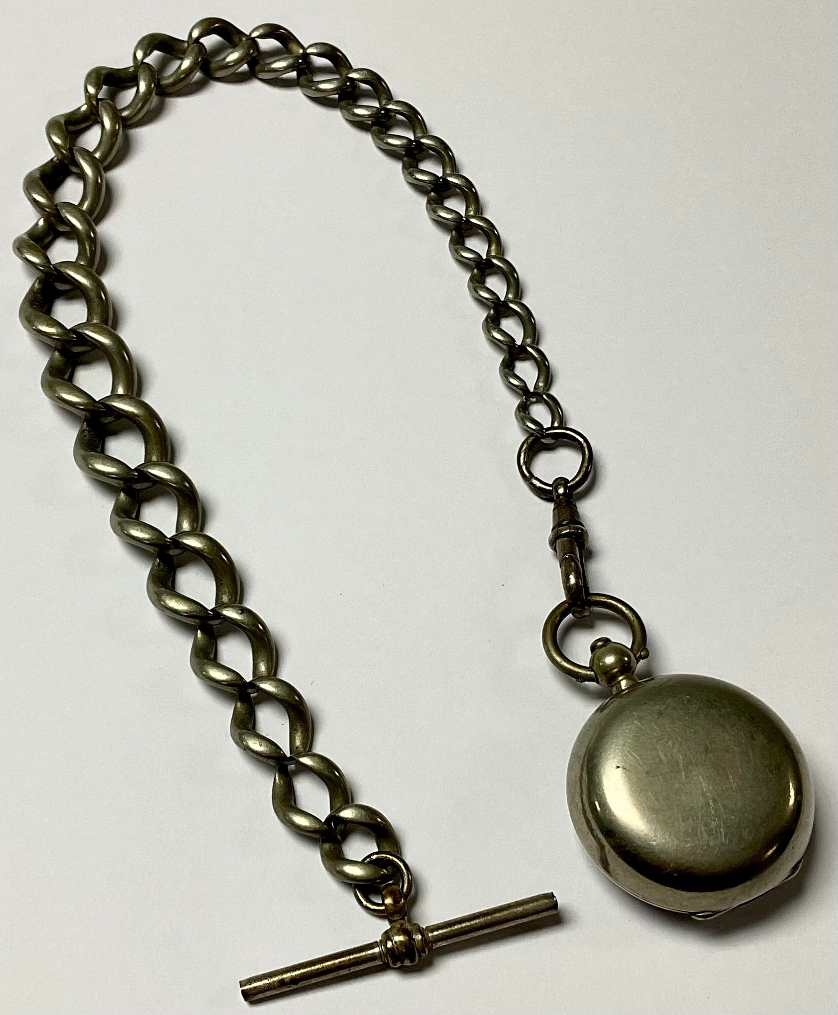 a-victorian-albert-chain-and-sovereign-case