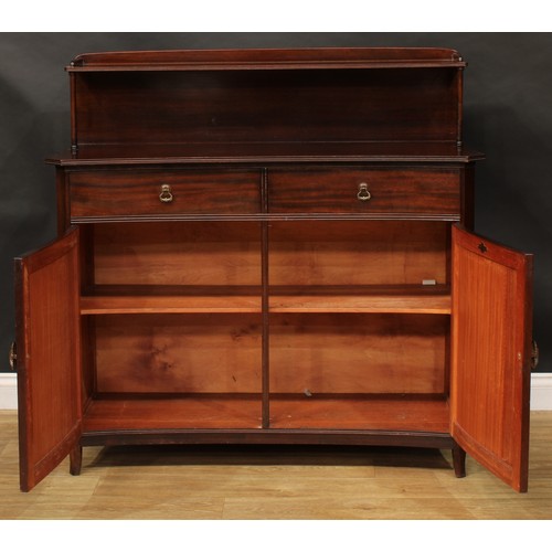 411 - A 19th century style mahogany concave side cabinet or chiffonier, by Strongbow Furniture, 119.5cm hi... 