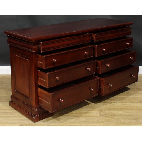 420 - A large mahogany chest of eight drawers, 85cm high, 152cm wide, 52cm deep