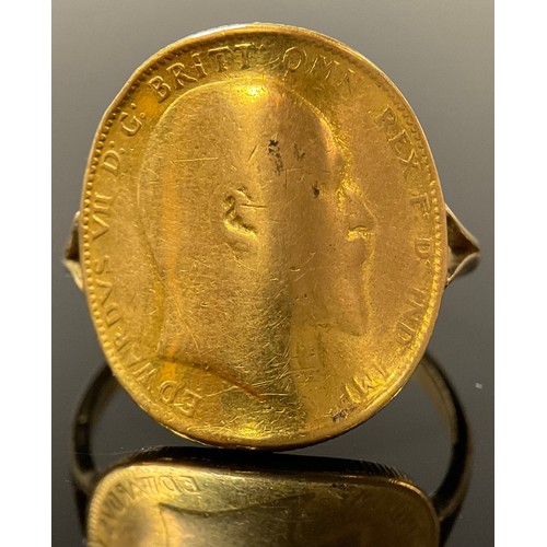 1207 - A Gentleman's sovereign ring, size V/W, 9.1g gross