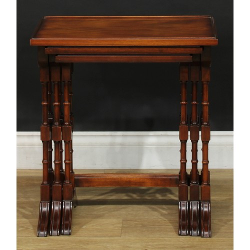 1245 - A contemporary George III style mahogany nest of three occasional tables, by Bevan Funnell, Reprodux... 