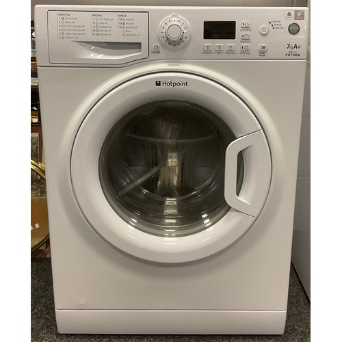 a-hotpoint-washing-machine-futura-model-number-wmfg741-7kg-maximum