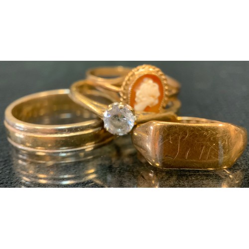 421 - A 9ct gold wedding band, size O, 4.5 g;  9ct gold signet ring, 2.1g;  9ct gold cz dress ring;  cameo... 