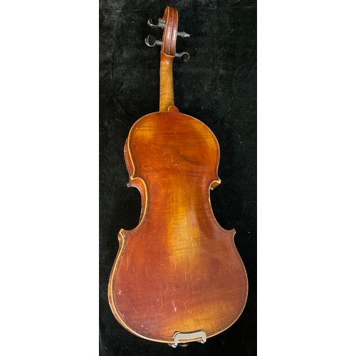 149 - Musical Instruments - s violin, the one-piece back 33cm long excluding button