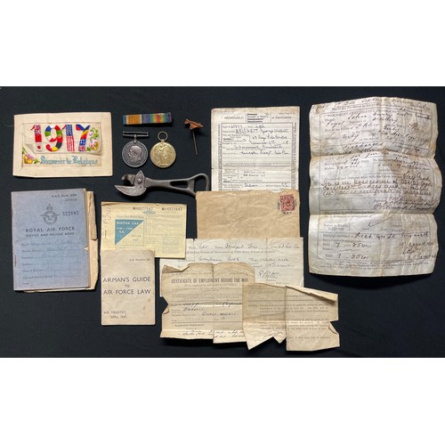 5009 - WW1 British War Medal and Victory Medal to 39216 Pte W Freeman, West Riding Regt, no ribbons, but co... 