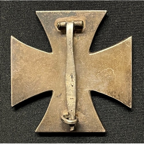 5062 - WW2 Third Reich Eisernes Kreuz 1. Klasse. Iron Cross 1st class 1939. Maker marked to pin