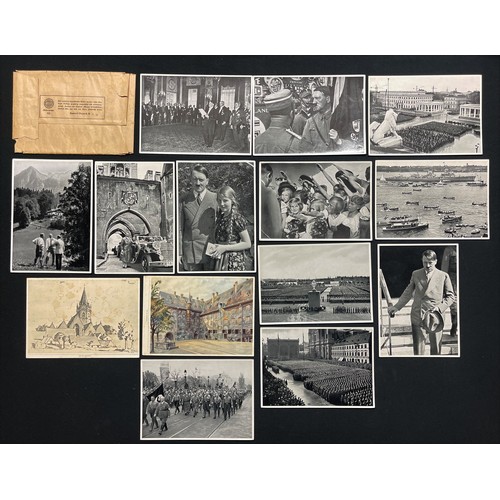 5229 - WW2 Third Reich - an album of large format Adolf Hitler cigarette cards comprising of 40 cards, all ... 