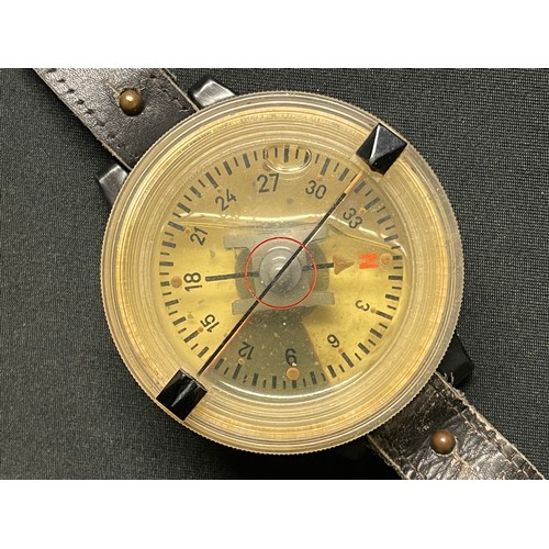 5258 - WW2 Third Reich Luftwaffe Wrist Compass complete with original strap. Maker marked 