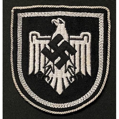 5269 - WW2 Third Reich Deutscher Reichsbund für Leibesübungen DRL Leaders Track Suit badge. Size 105mm x 11... 