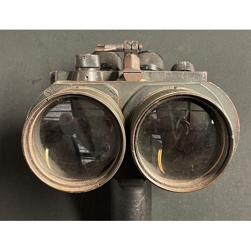 5276 - WW2 Third Reich Flakfernrohr DF 10 x 80 Flak Binoculars, maker marked 