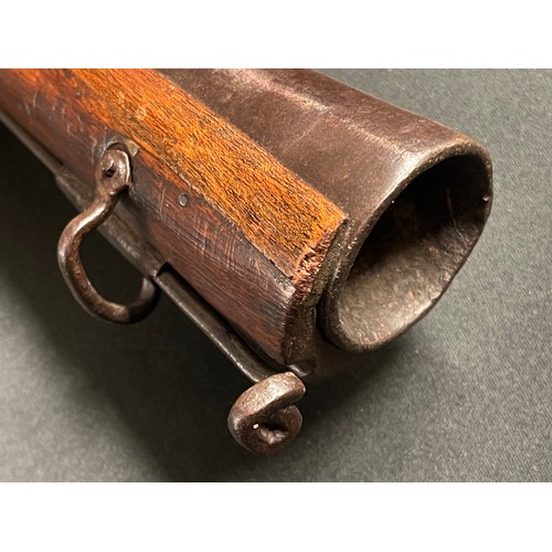 5342 - Percussion Cap blunderbuss with 310mm long barrel. Overall length 650mm. Working action. Barrel has ... 