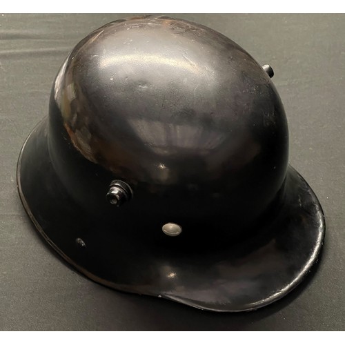 5363 - WW1 Imperial German Army M17 Steel Helmet. Shell marked 