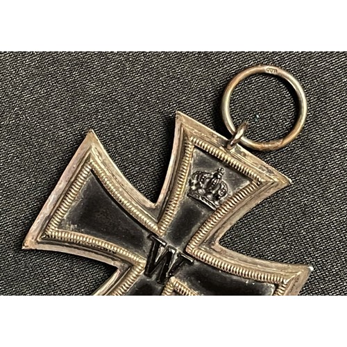 5369 - WW1 Imperial German Iron Crss 2nd Class 1914, no ribbon, maker marked ring. Along with a Cross of Ho... 