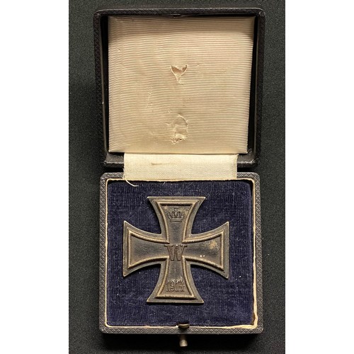 5370 - WW1 Imperial German Iron Cross 1st Class 1914. Pin maker marked 